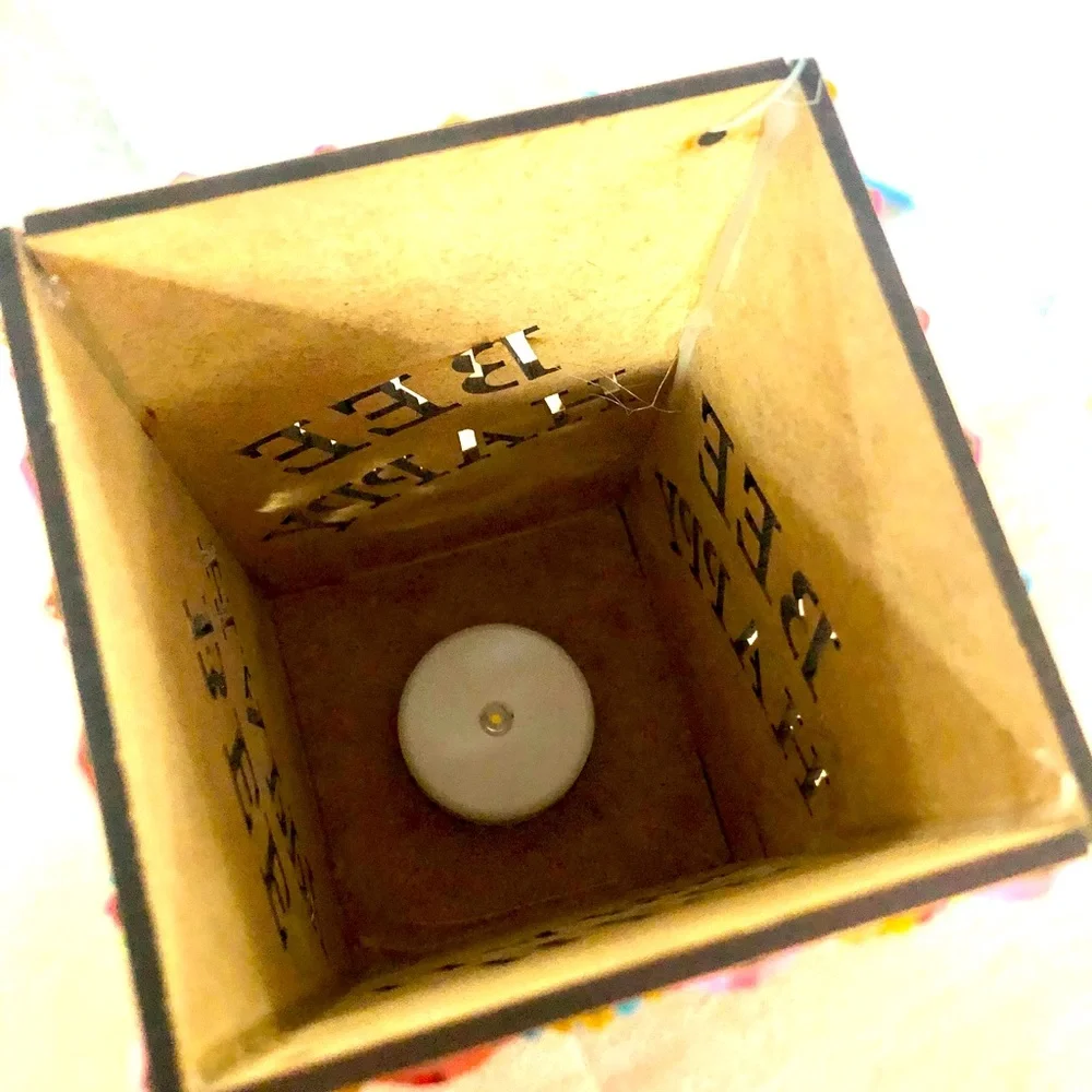 LANTERN BEE HAPPY wooden LED ARTS & CRAFTS handcrafted embellished/bedazzled NWT